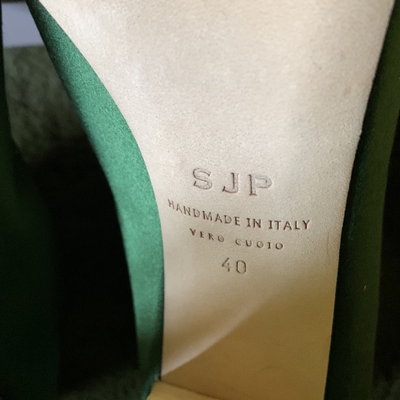 Rumi green satin boot with holographic leopard toe - Picture 8 of 14